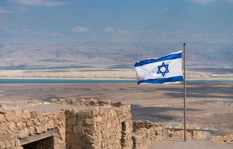 להתגלח ביום העצמאות. (צילום: Dan Josephson/shutterstock)