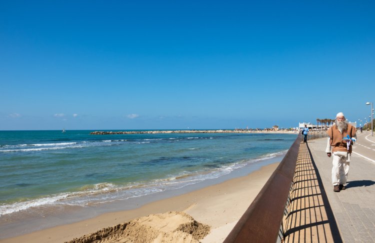 מקווה ערב יום כיפור. (צילום: Elena Dijour/shutterstock)