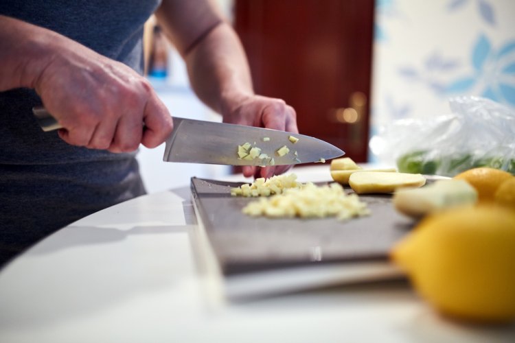 בישול ביום כיפור. (צילום: Slatan/shutterstock)