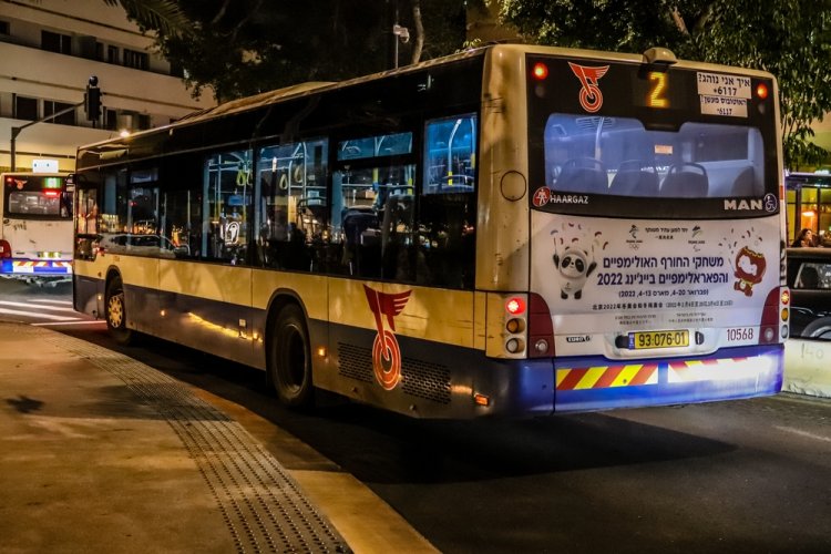 האם ביום הבחירות התחבורה הציבורית חינם? (צילום: Jose HERNANDEZ Camera 51/shutterstock)