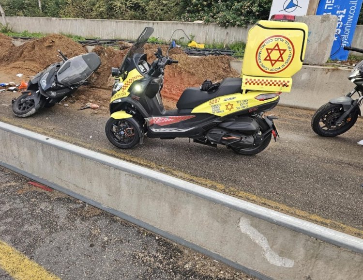 זירת התאונה בכביש 20 | קרדיט: דוברות מד"א