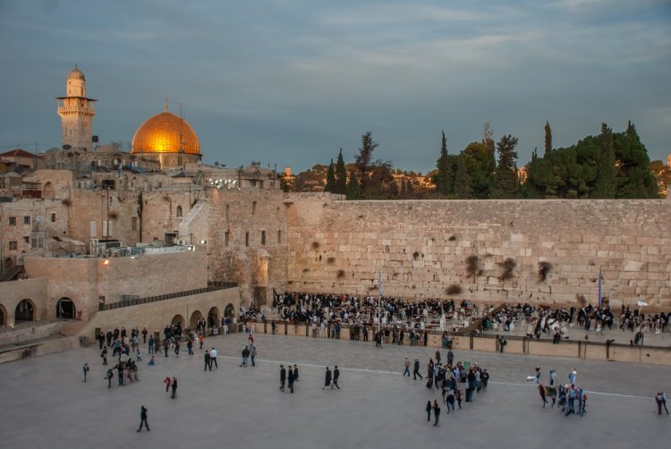 מה עושים בשלושת השבועות? (צילום: Felix Tchvertkin/shutterstock)