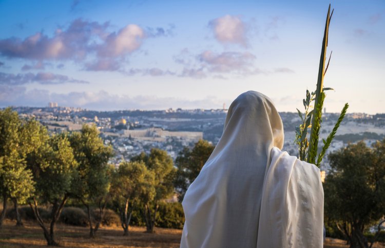 מה ההשפעה של מגורים בחו"ל על שמירת מצוות? (John Theodor /shutterstock)