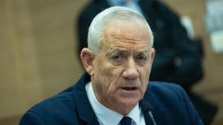 גנץ דוחק ברה"מ: "הזמן רע לחטופים - תביא עסקה כוללת"