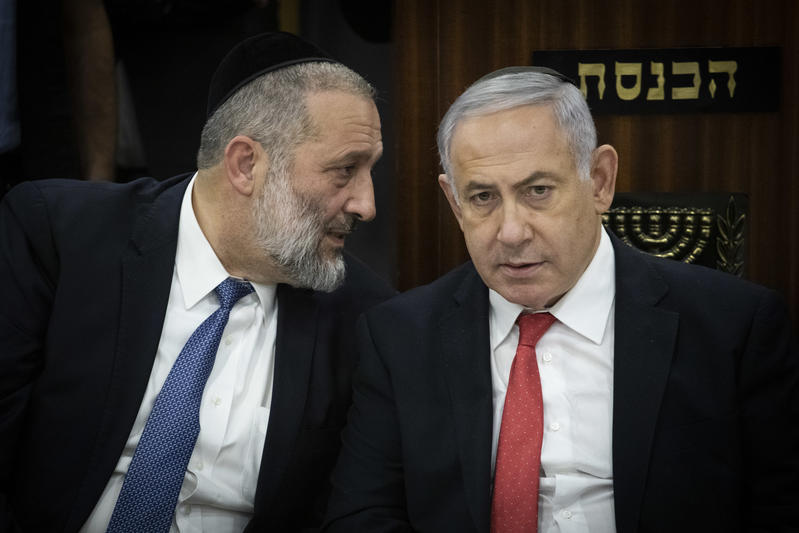 קרב על התיקים: ש"ס דורשת את המשרד לפיתוח הנגב והגליל קרב על התיקים: ש"ס דורשת את המשרד לפיתוח הנגב והגליל