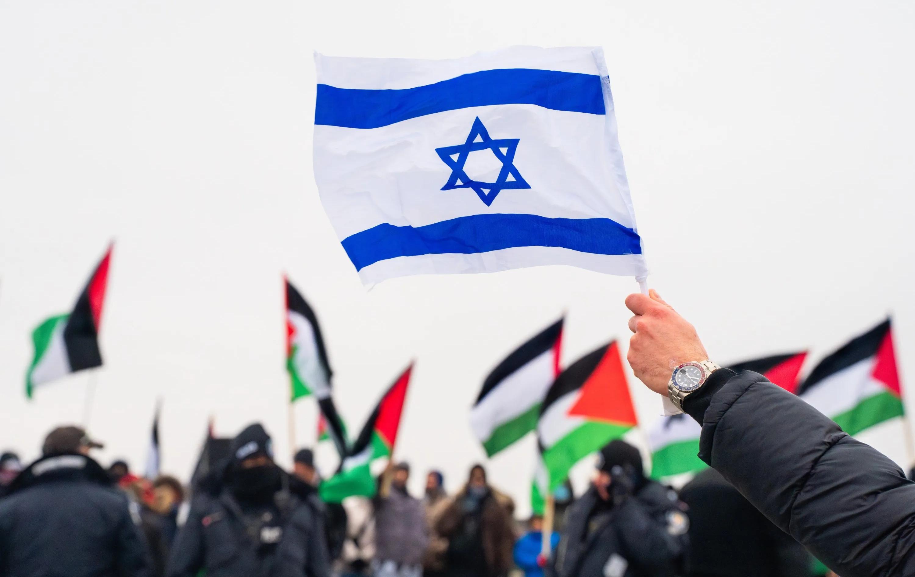 דו"ח חדש: מודלי הבינה המלאכותית מוטים נגד יהודים ומדינת ישראל דו"ח חדש: מודלי הבינה המלאכותית מוטים נגד יהודים ומדינת ישראל