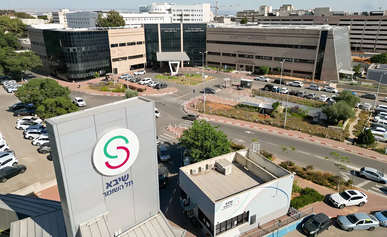 שלוש השבות שוהות בבית החולים, לצד משפחותיהן הנרגשות