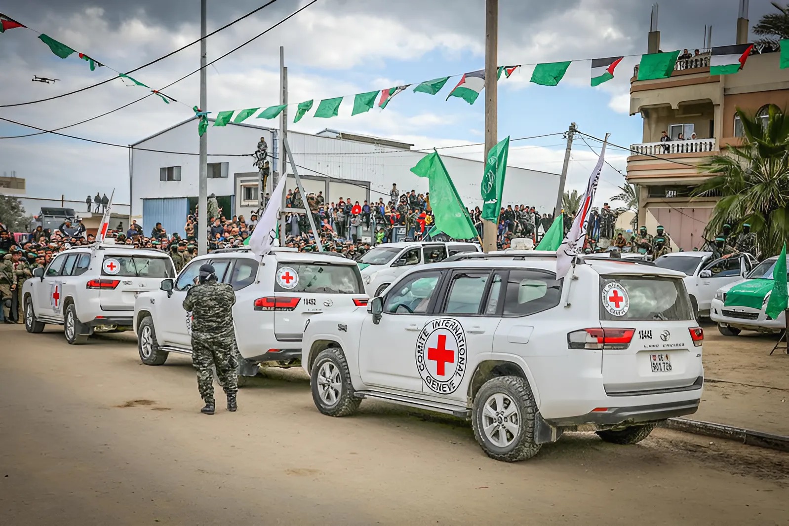 חמאס העביר תגובה "ברוח חיובית", אך נותרו "מוקשים" בדרך לעסקה המיוחלת