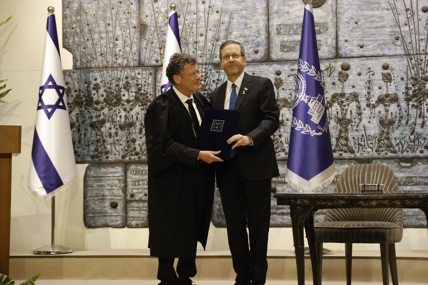 במעמד צד פוליטי אחד: יצחק עמית הושבע לתפקיד נשיא בית המשפט העליון