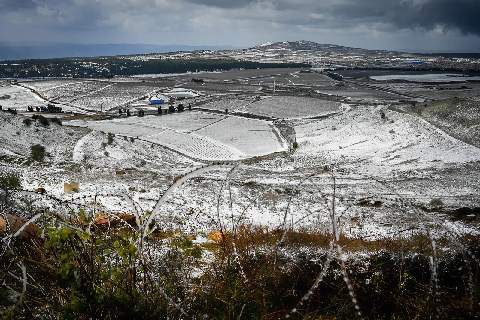 תחילת הסופה: היום יהיה קר מאוד - בליווי גשמים, רוחות ושלג בחרמון תחילת הסופה: היום יהיה קר מאוד - בליווי גשמים, רוחות ושלג בחרמון