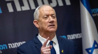 גנץ קורא לנתניהו: הצטרף לרכבת טראמפ לנורמליזציה "רחבה ומשמעותית"