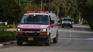 פיגוע דריסה בצומת כרכור: שמונה פצועים, שניים במצב קשה