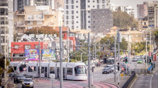 מחירי הדירות זינקו: הרכבת הקלה משנה את מפת הנדל"ן בגוש דן