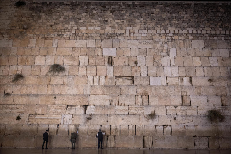 ההיסטוריה שבה למקומה: אבני הכותל העתיקות יוחזרו לגניזה באתרן המקורי
