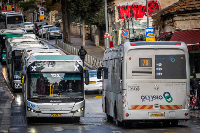 התחבורה הציבורית נערכת להמוני חוגגים בפורים, עם תגבור רכבות ואוטובוסים
