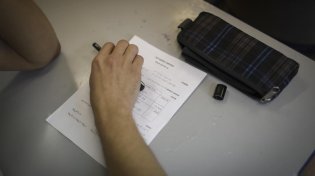 מהפכה בבגרויות: תלמידי ישראל ייגשו למבחנים מוקדם - וייהנו מהקלות