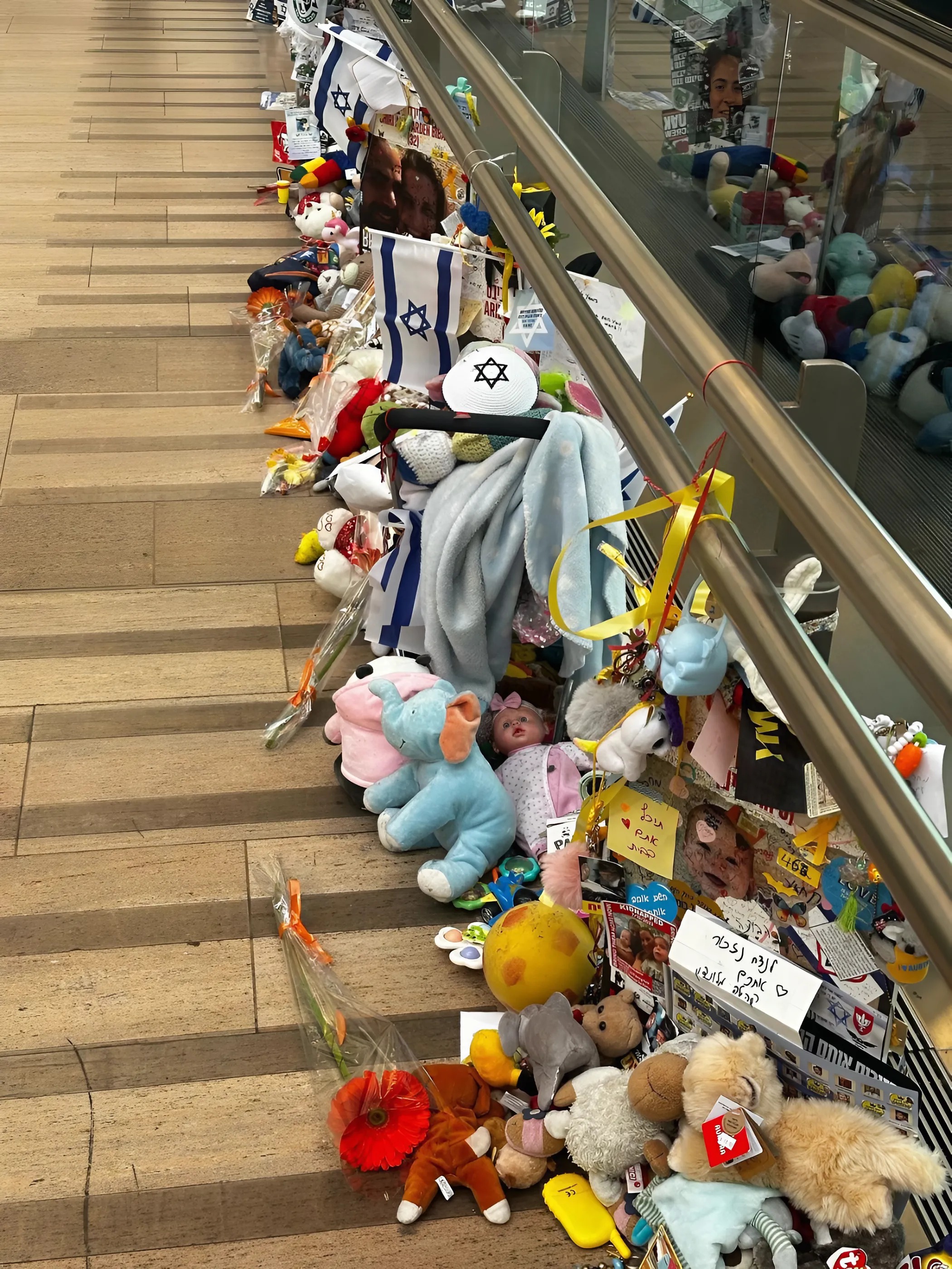 כאב הופך לתקווה: הצעצועים לזכר משפחת ביבס יועברו לילדים חולים כאב הופך לתקווה: הצעצועים לזכר משפחת ביבס יועברו לילדים חולים