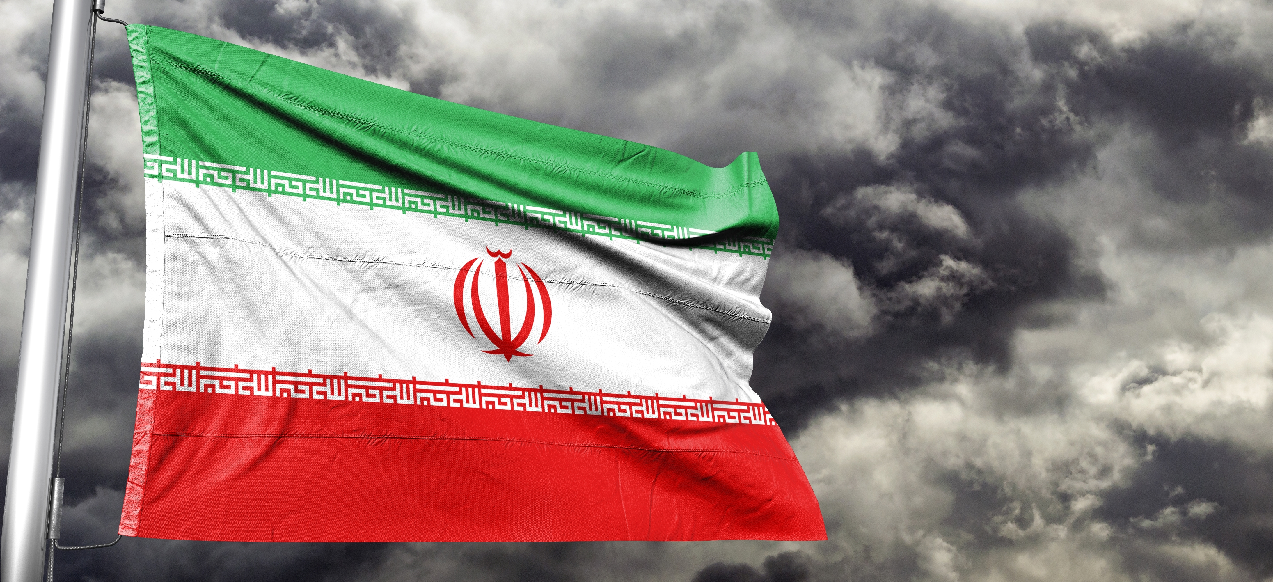 איראן מסלימה את איומיה נגד ארה"ב: "ננחית מכות קשות ובלתי הפיכות"