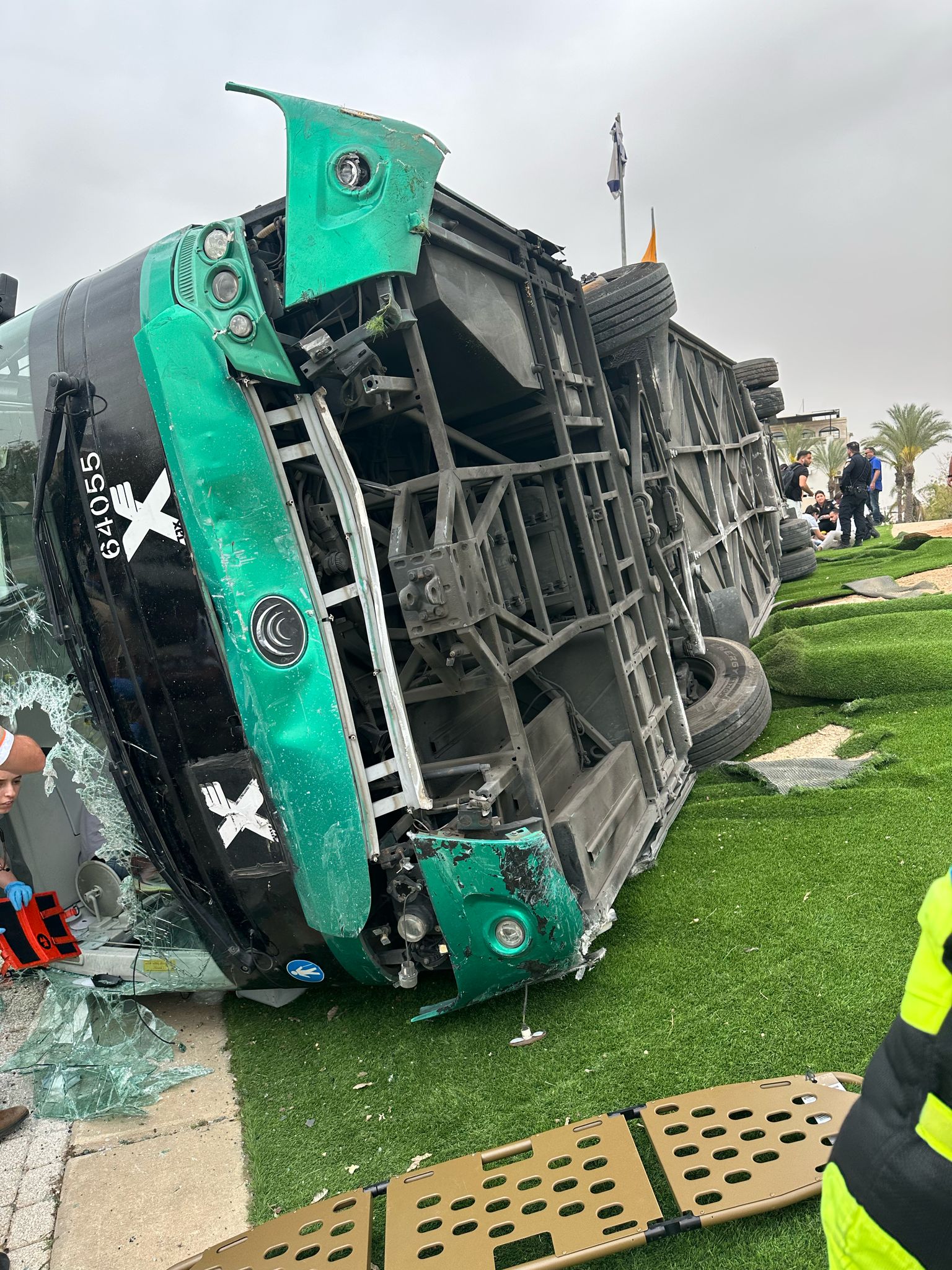 20 פצועים קל ופצועה בינוני מהתהפכות אוטובוס בראשון לציון