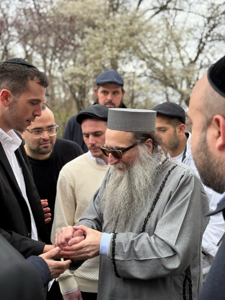 "מפגש של נשמה": הבלוגר דניאל עמרם ביקר בישיבת הרב פינטו בניו יורק — ויצא נפעם מיוזמה חברתית חדשה