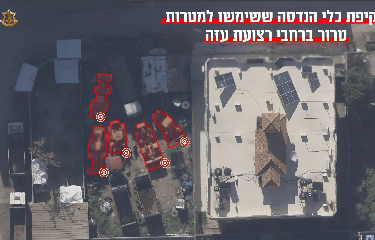 צה"ל השמיד 40 טרקטורים ודחפורים של חמאס ששימשו לטבח 7.10