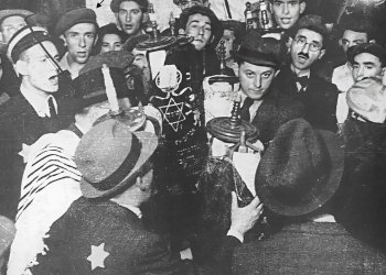 במחנות ההשמדה ובגטאות היה מאבק סמוי - מאבק על הנשמה היהודית