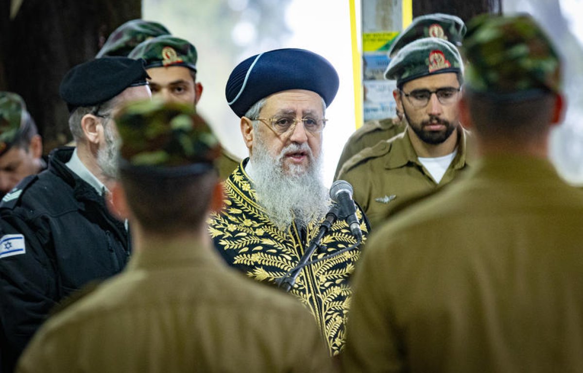 מרן הראשון לציון וראש הממשלה פייסו אב שכול שהתפרץ בטקס יום הזיכרון