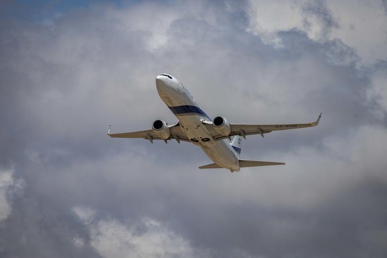 מנכ"ל משרד התחבורה מאיים: נקבע "מחיר תקרה" לטיסות