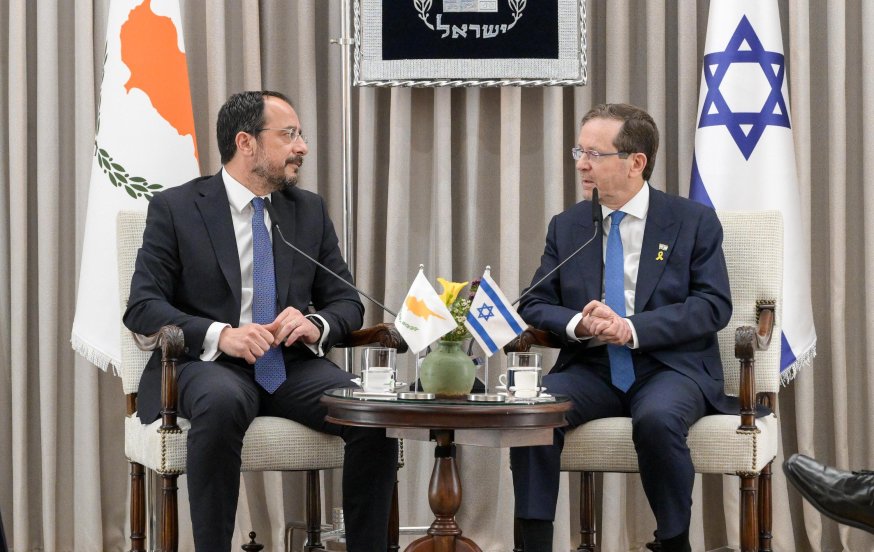 שעות לאחר הנפילה בנתב"ג: נשיא קפריסין הגיע ארצה