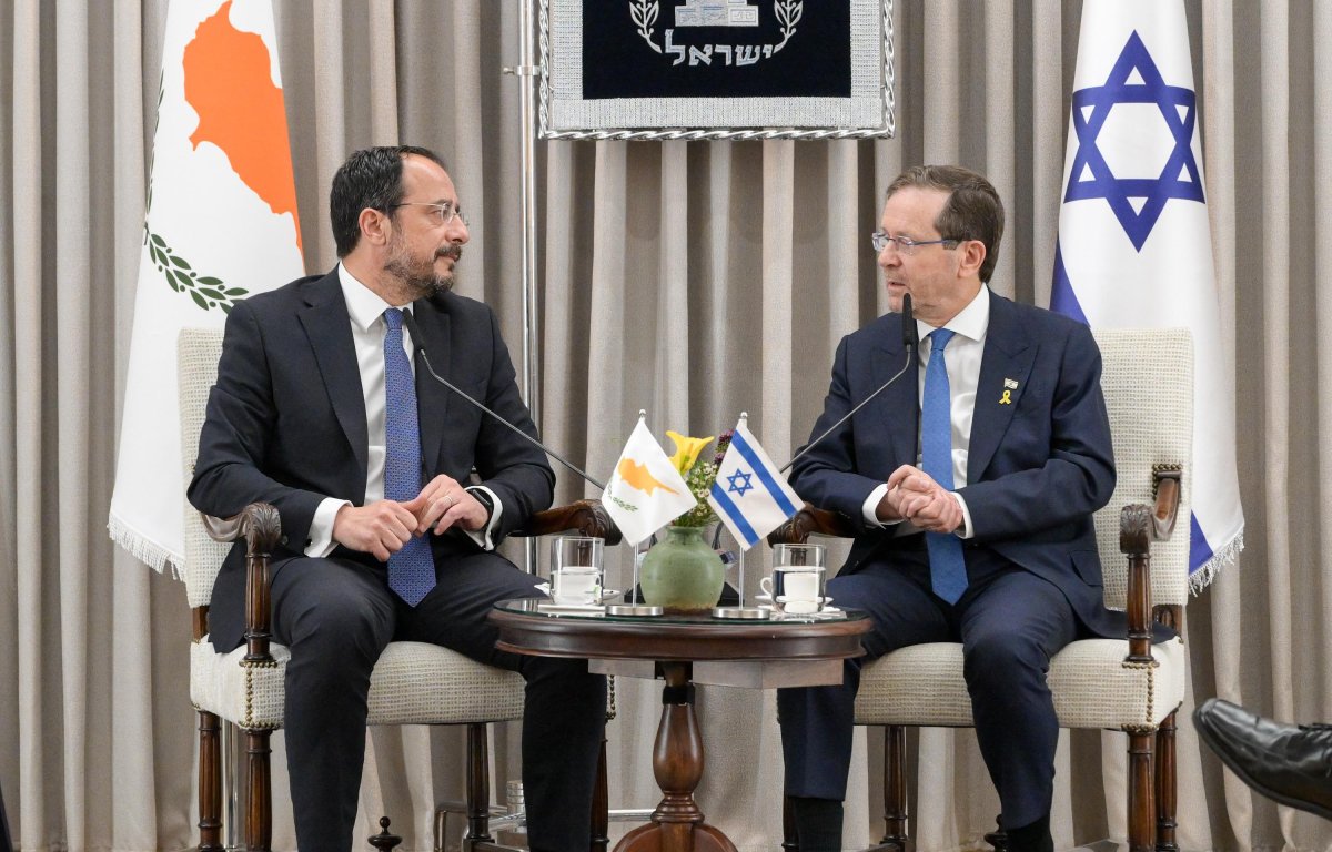 שעות לאחר הנפילה בנתב"ג: נשיא קפריסין הגיע ארצה