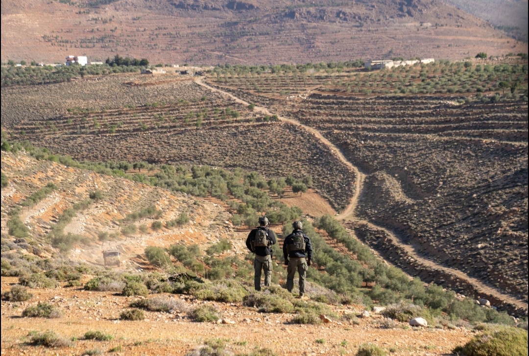 איתות נוסף לג'ולאני: צה"ל השמיד מפקדה מרכזית במיקום אסטרטגי בסוריה איתות נוסף לג'ולאני: צה"ל השמיד מפקדה מרכזית במיקום אסטרטגי בסוריה