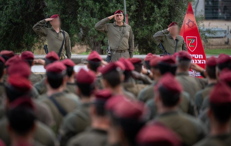 ימים לפני התמרון הנרחב: חטיבת הצנחנים מקבלת מפקד חדש
