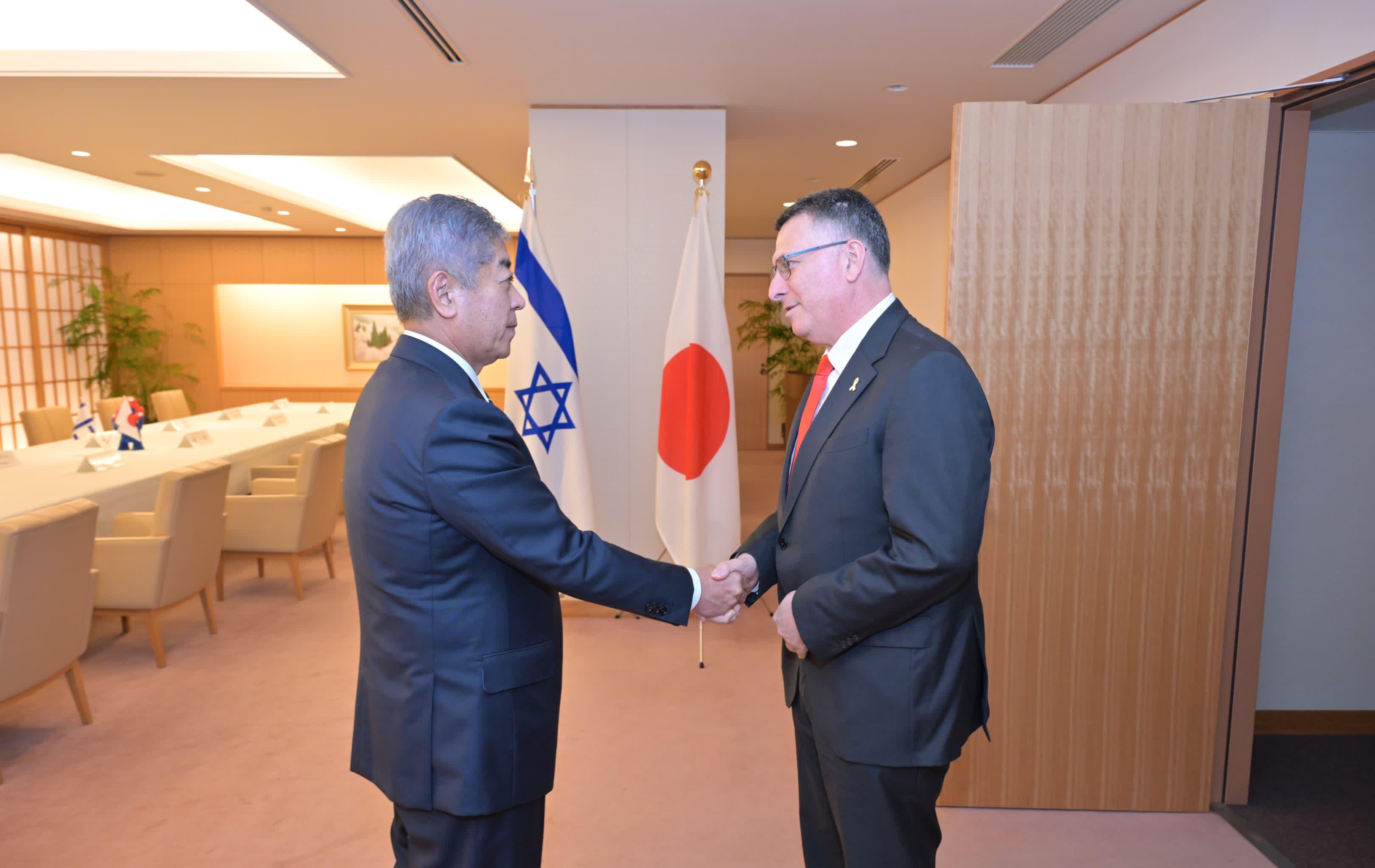 שר החוץ קיים ביקור מדיני ביפן, לראשונה מזה 15 שנים