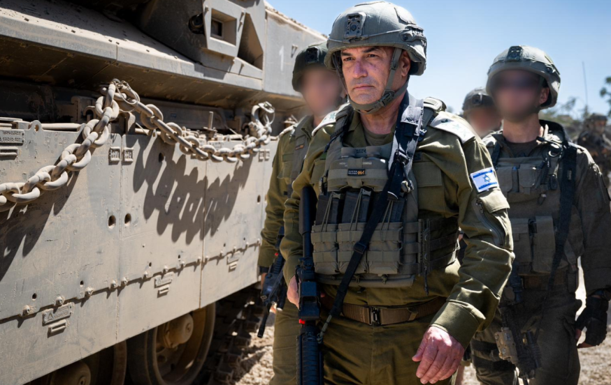 הרמטכ"ל מאיים שוב על חמאס: "נרחיב את התמרון ונכבוש שטחים" הרמטכ"ל מאיים שוב על חמאס: "נרחיב את התמרון ונכבוש שטחים"