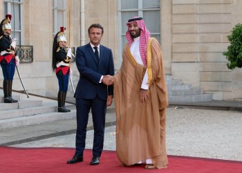 יוביל לסיום המלחמה? סעודיה וצרפת פועלות לפירוק החמאס מנשקו