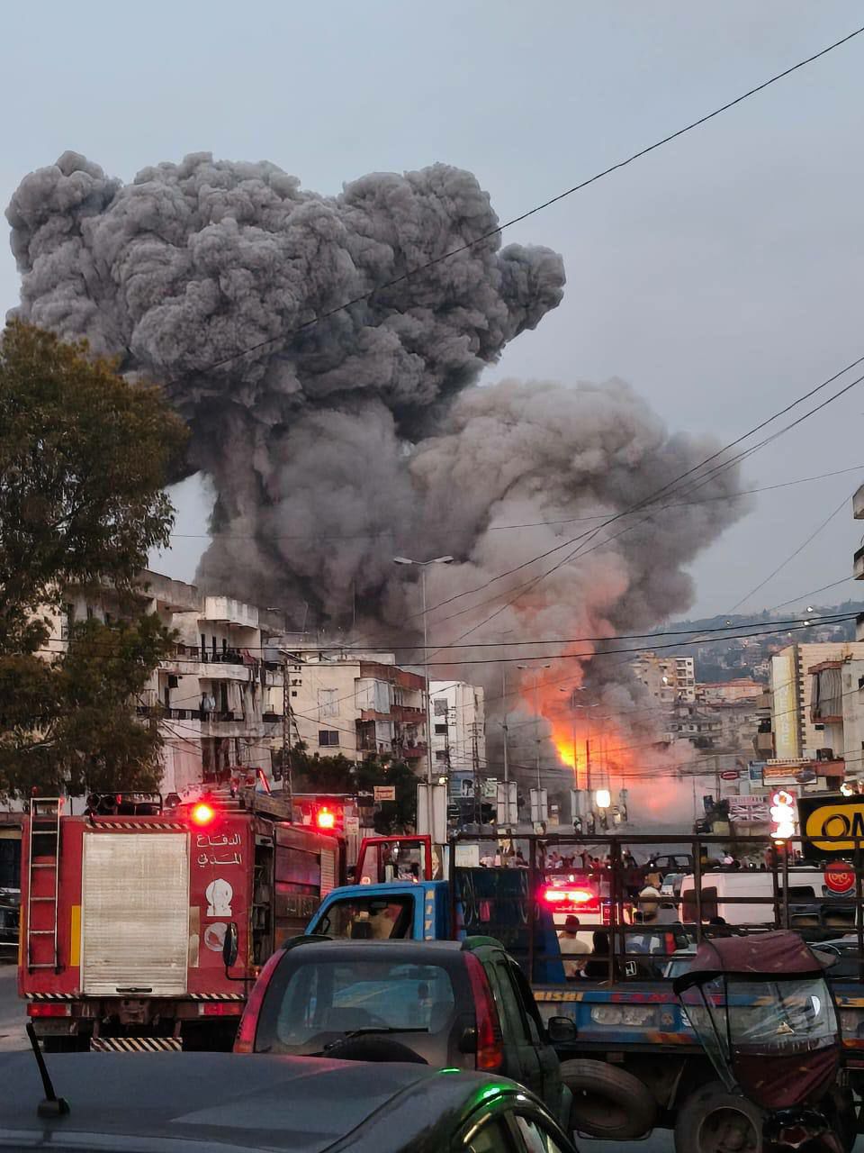 צה"ל הפציץ מחסן רקטות בלבנון - וגרם לפטריית עשן ענקית צה"ל הפציץ מחסן רקטות בלבנון - וגרם לפטריית עשן ענקית