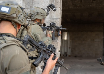 הקצב עולה: צה"ל מפנה את ח'אן יונס, ומכניס את חטיבת גבעתי לרצועה הקצב עולה: צה"ל מפנה את ח'אן יונס, ומכניס את חטיבת גבעתי לרצועה