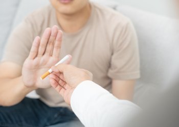 משרד הבריאות בדו"ח מטריד: 20% מהישראלים מעשנים; בקרב נוער חרדי מתמודד - 80% (!) משרד הבריאות בדו"ח מטריד: 20% מהישראלים מעשנים; בקרב נוער חרדי מתמודד - 80% (!)