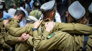 כ-10,000 חיילים מוגדרים כהלומי קרב, והמדינה לא עומדת בעומס