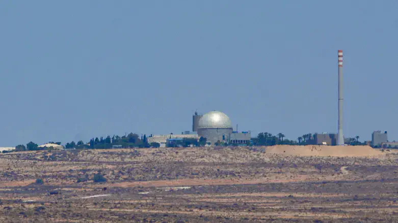 איראן טוענת: נחשוף בקרוב את אלפי מסמכי הגרעין הישראלי שגנבנו איראן טוענת: נחשוף בקרוב את אלפי מסמכי הגרעין הישראלי שגנבנו