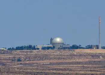 איראן מאיימת: תקיפת הגרעין שלנו תוביל לתקיפת הגרעין הישראלי