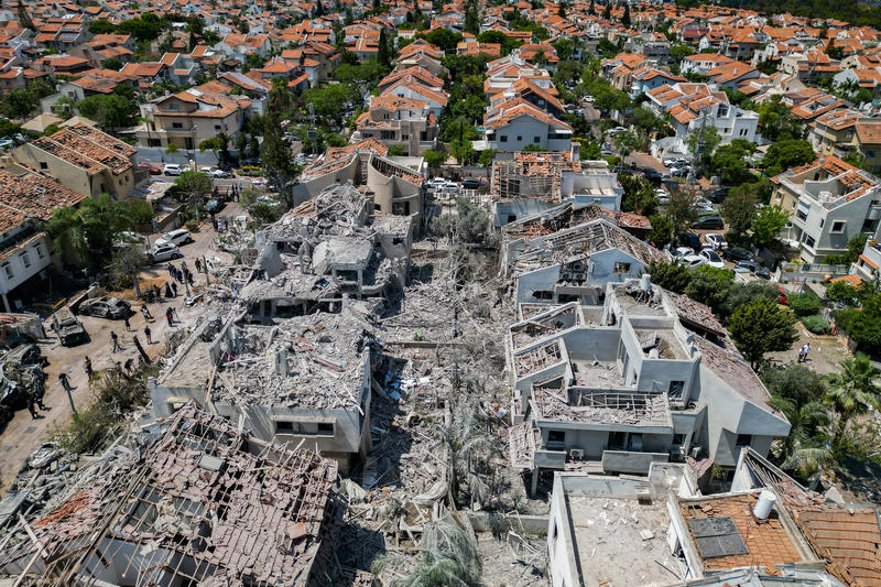 שלושה הרוגים ועשרות פצועים במטח האיראני הקטלני על ישראל שלושה הרוגים ועשרות פצועים במטח האיראני הקטלני על ישראל