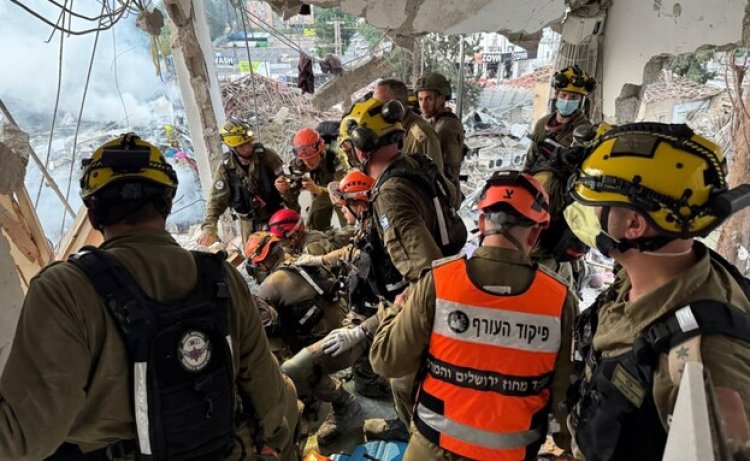 מאמצי החילוץ ברחובות | צילום: דובר צה"ל