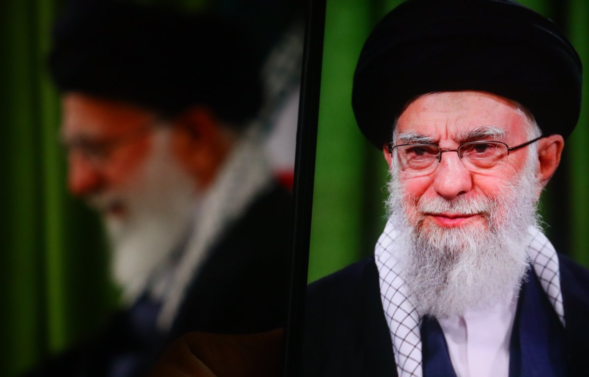 איראן מאותתת: מוכנים לחזור לשולחן המו"מ