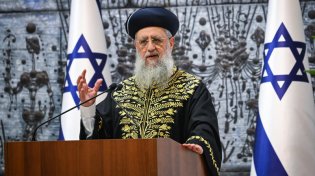 הרבנים הראשיים בתפילה בכותל המערבי: "ראינו ניסים גדולים"