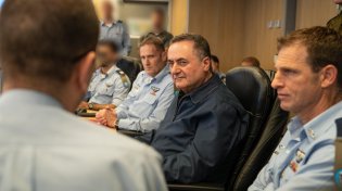 ישראל רומזת שארה"ב תצטרף לתקיפה: "המתקן בפורדו יטופל"