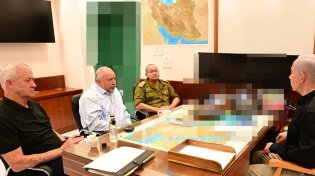גנץ הצהיר: "קרובים להכרעת תוכנית הגרעין האיראנית"