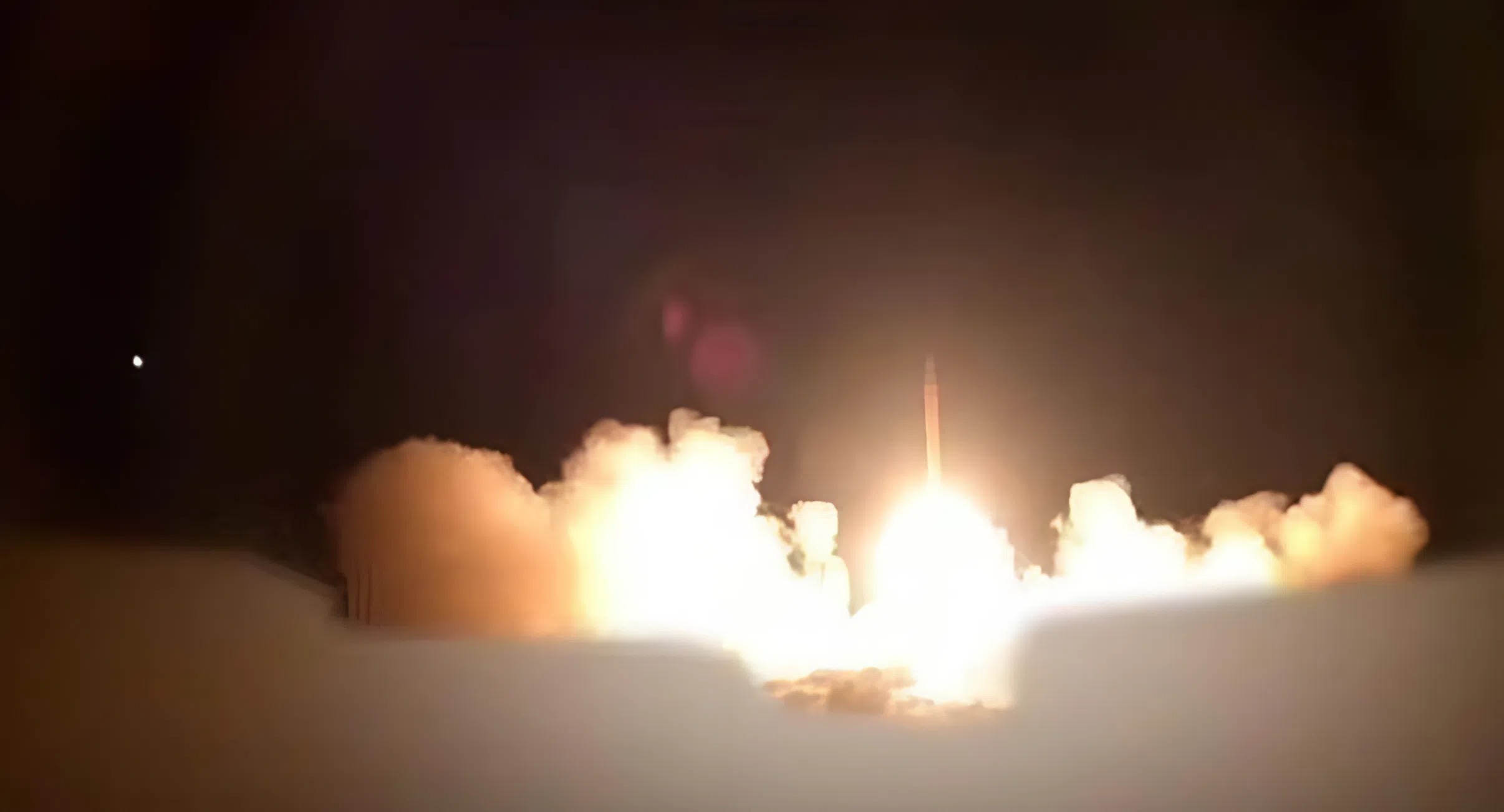 תגובת הנגד של איראן: טילים שוגרו אל בסיס צבא ארה"ב בקטר תגובת הנגד של איראן: טילים שוגרו אל בסיס צבא ארה"ב בקטר