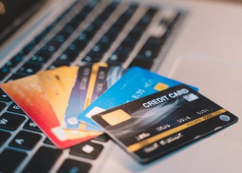 המשק חזר לשגרה, ועם ישראל שב לקניות: זינוק חד בהוצאות בכרטיסי אשראי 