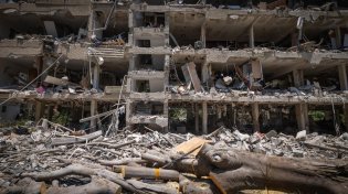 הרס הטילים: יותר מחצי מאתרי הבנייה בתל אביב - נסגרו